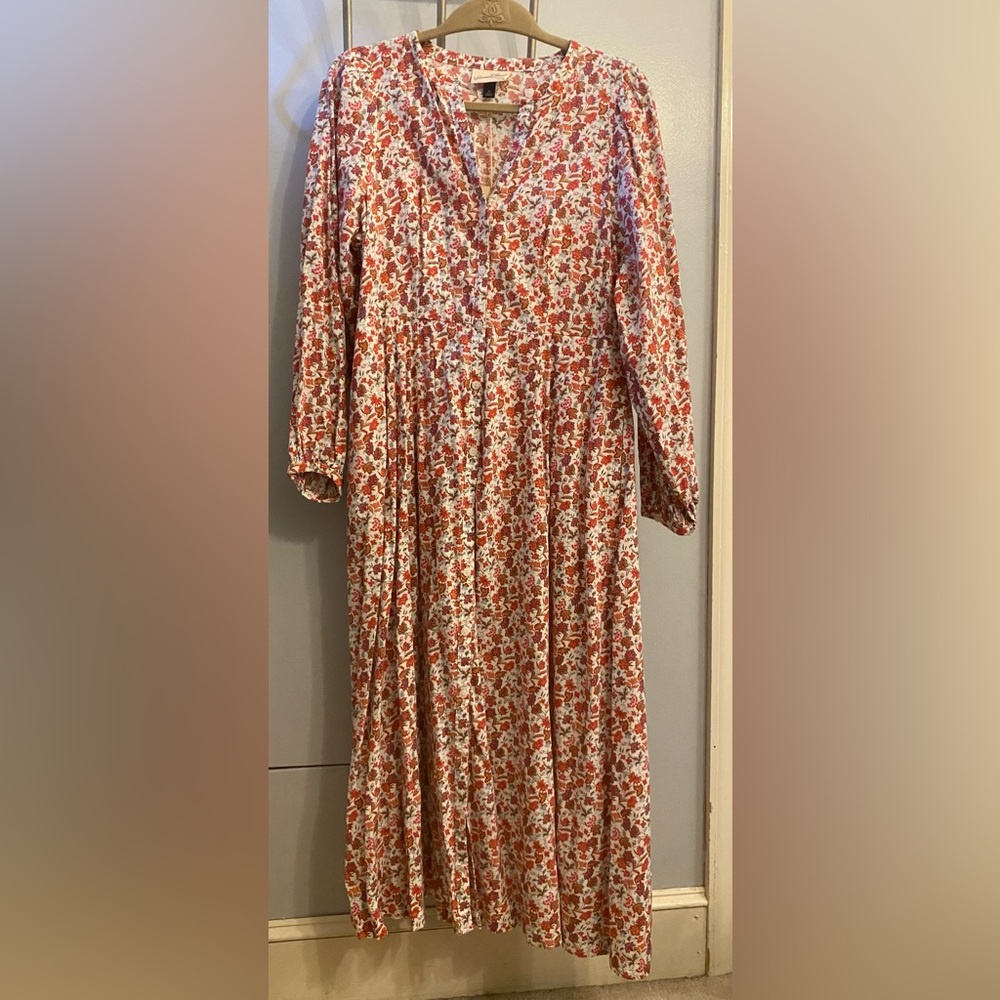 Universal Thread Red and White Floral Long Sleeve Dress